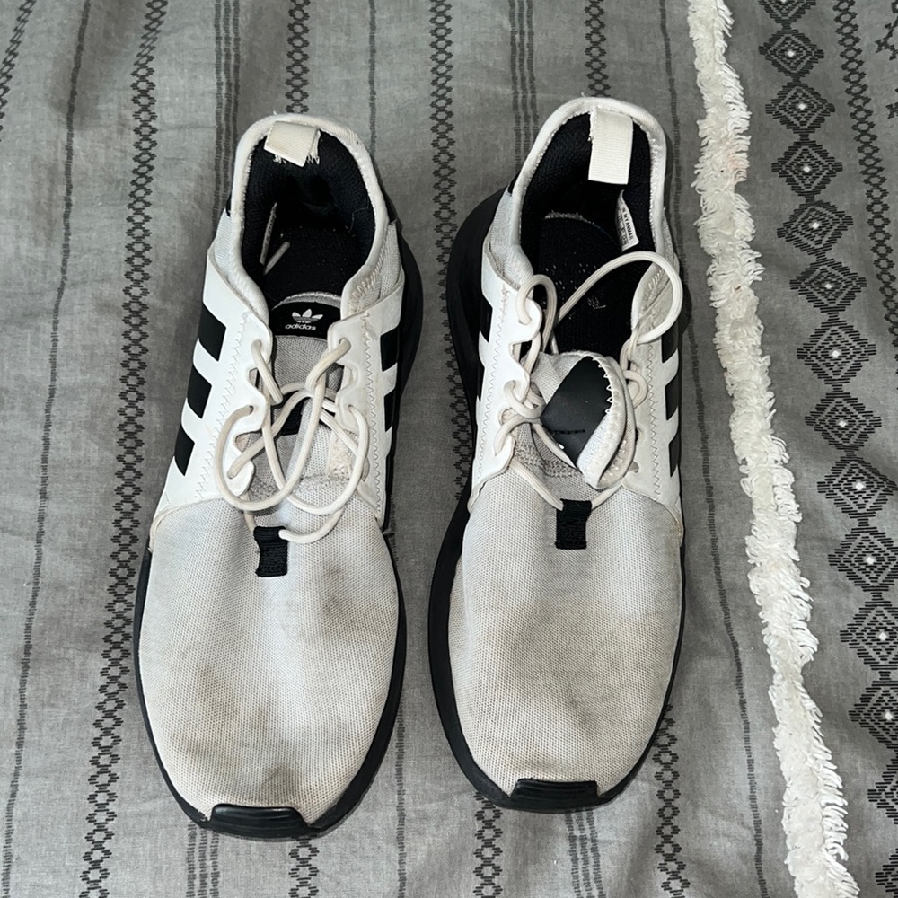 Adidas Tennis Shoes
